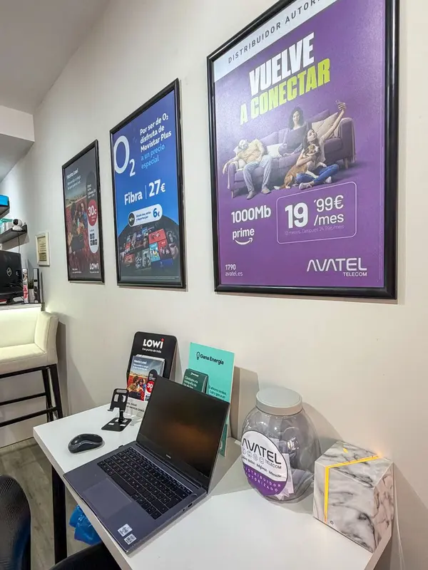 Puesto de atención en la tienda de Surestelecom en Arganda del Rey